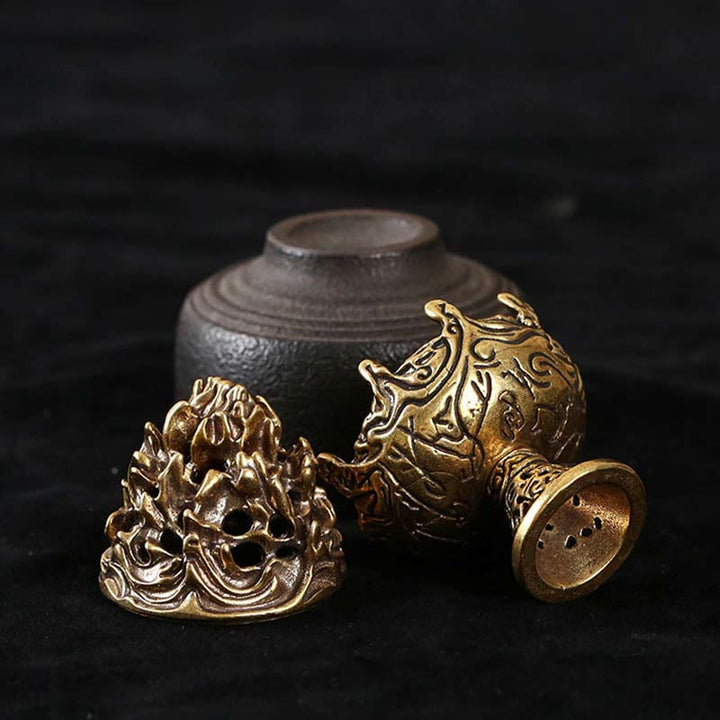 Quemador de incienso tibetano de aleación de cobre para meditación con patrón de montaña Mini