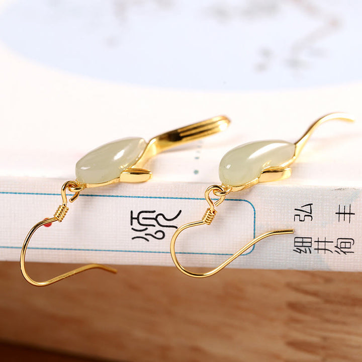 Pendientes colgantes con diseño de pez y suerte de jade