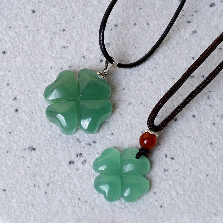 Collar con colgante de cuerda de cuero de la suerte con trébol de cuatro hojas de aventurina verde de plata de ley 925 con Buddha Stones