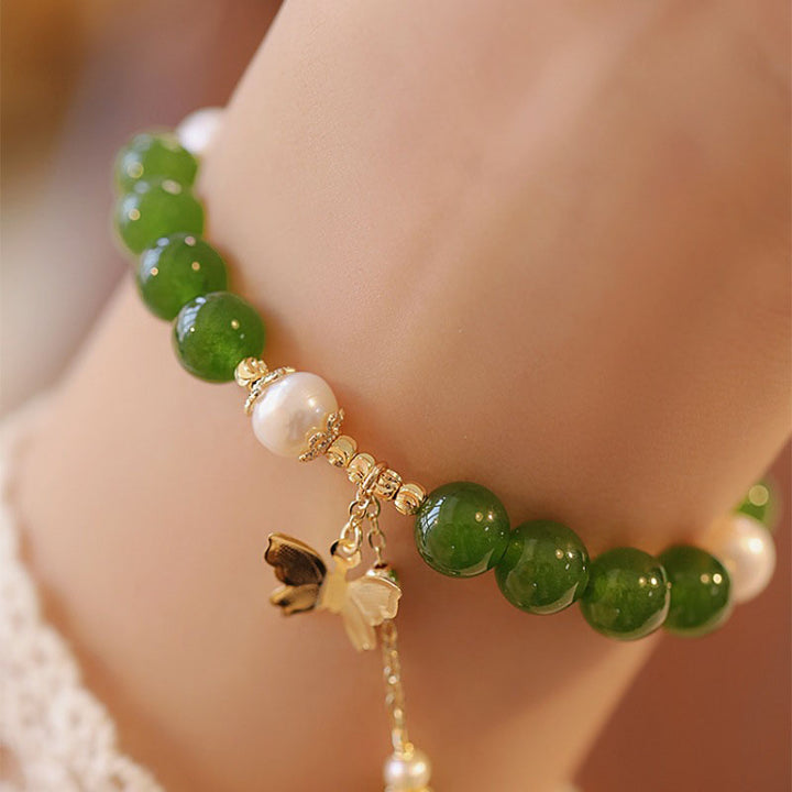 Pulsera de fuerza de coraje de mariposa con perlas de calcedonia verde natural de Buddha Stones