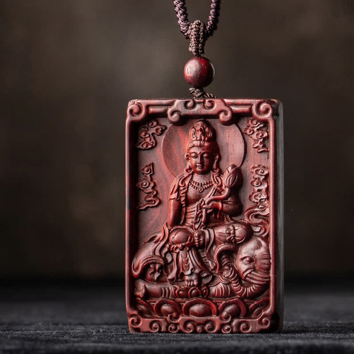 Colgante de collar de protección de sándalo rojo de hoja pequeña de Buda natal del zodiaco chino