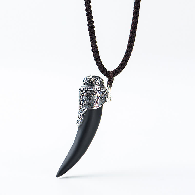 Colgante de plata de ley 925 con diseño de diente de lobo de obsidiana negra