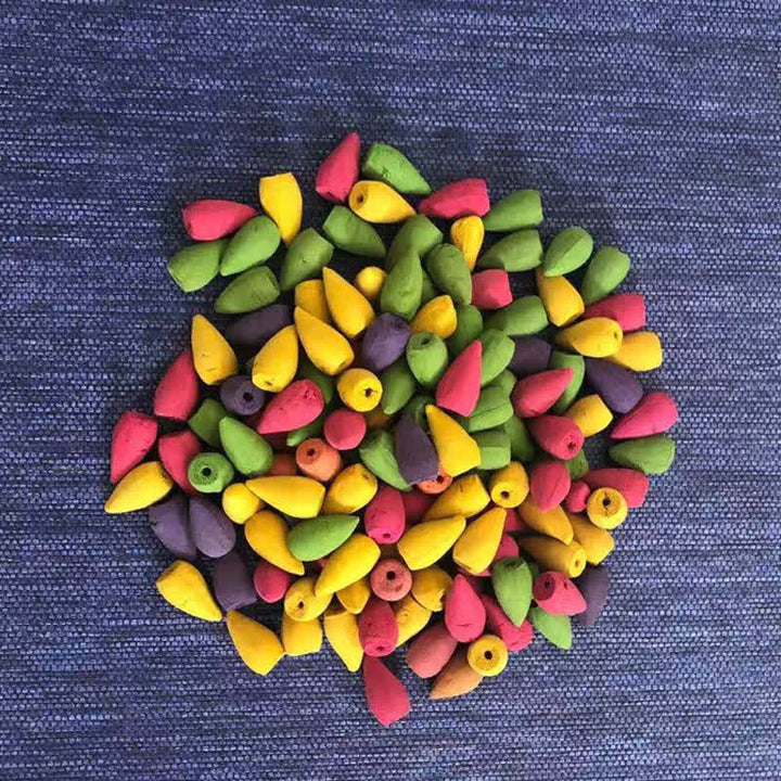 Paquete de 50 conos de incienso de reflujo de sándalo con aroma floral mixto