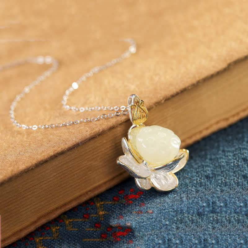 Collar de felicidad de flor de loto de jade blanco - image 2