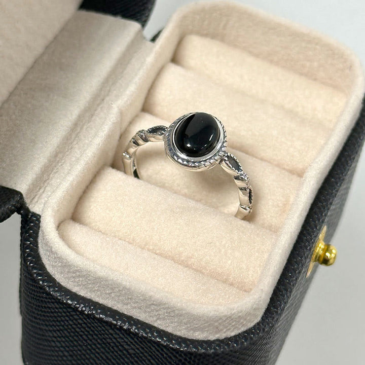 Anillo de la fortuna de ónix negro de plata de ley 925 con Buddha Stones