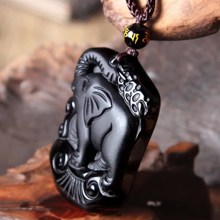 Llavero con colgante de collar de cadena de protección de elefante de obsidiana negra