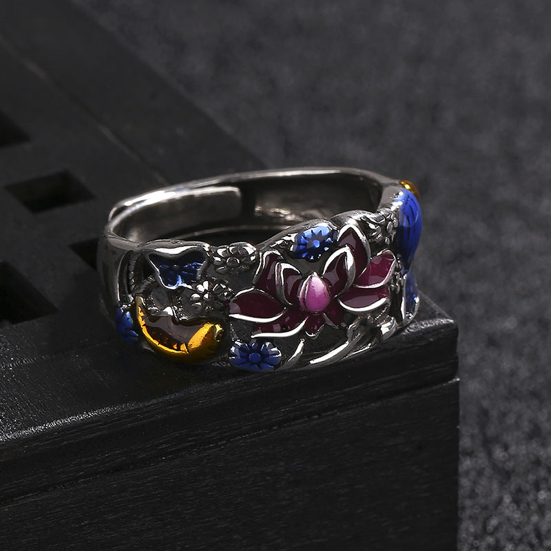 Anillo de riqueza de la suerte con diseño de hojas de flor de loto y peces Koi de Buddha Stones