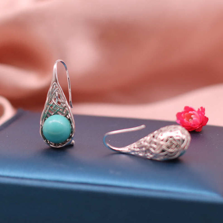 Pendientes colgantes de plata de ley 925 con diseño de cuentas de color turquesa - image 4