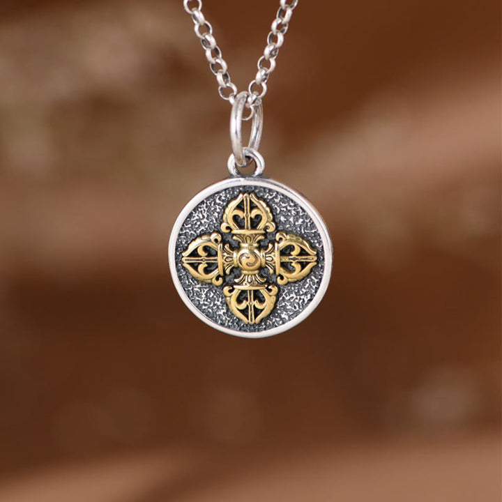 Colgante de plata de ley 925 con Buddha Stones , doble Dorje Vajra, bendición