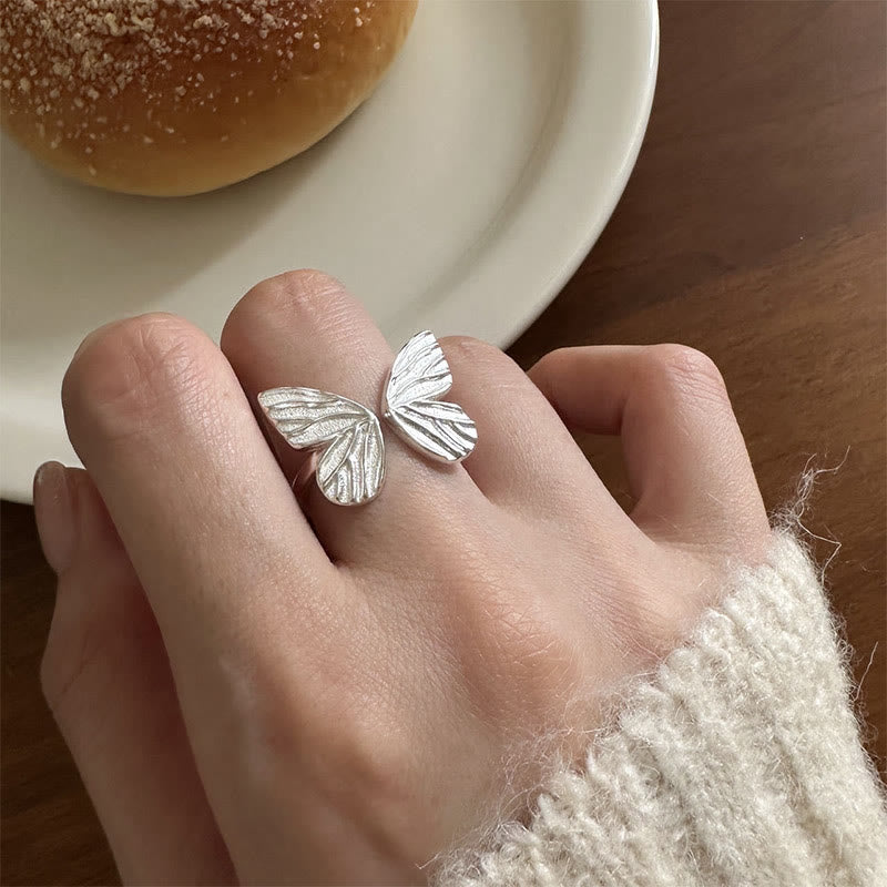 Anillo de libertad de amor con mariposa de plata de ley 925 con Buddha Stones