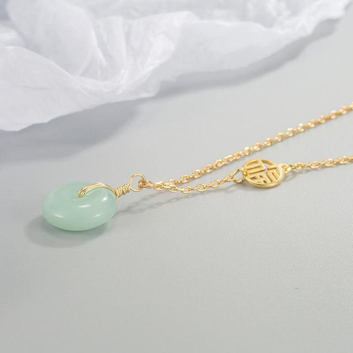 Collar con colgante de abundancia con hebilla de paz y moneda de cobre con carácter de Jade Fu de Buddha Stones