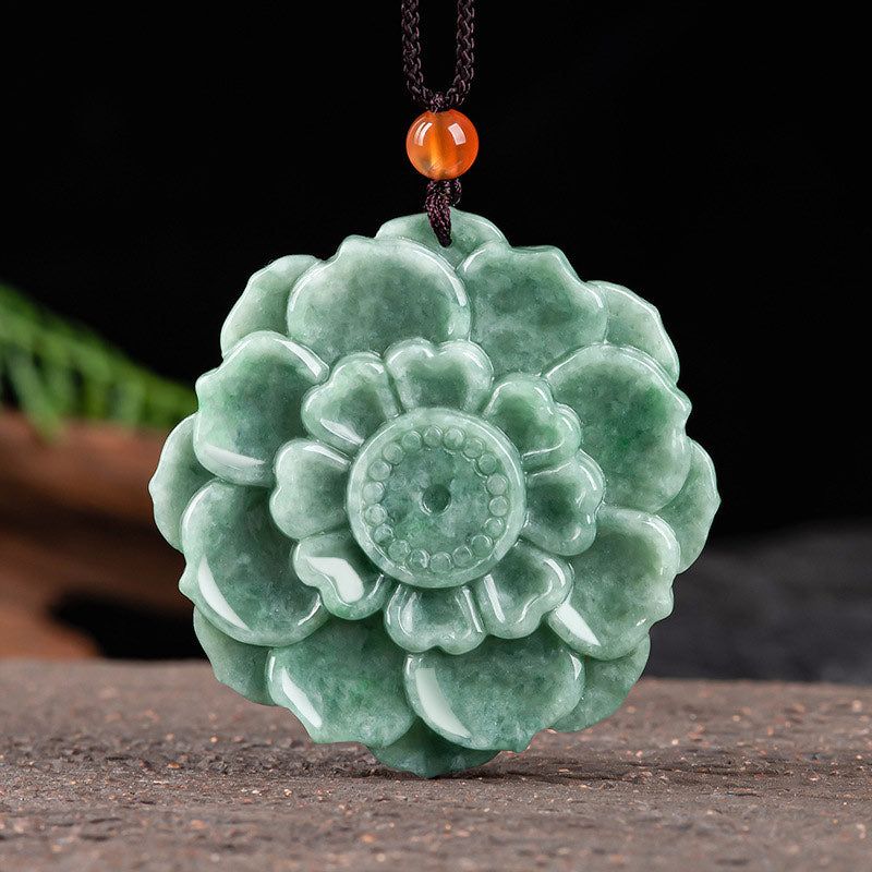 Colgante de collar de prosperidad de la suerte de jade con patrón de loto de Buddha Stones - Jade natural (el color puede variar ligeramente) - image 0