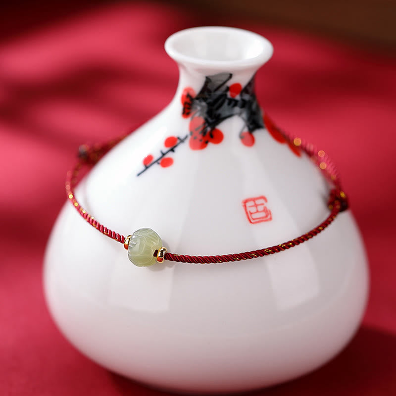 Pulsera de hilo rojo de la suerte de loto de jade hetiano chapado en plata de ley 925 con Buddha Stones - Loto de jade pequeño de 6*8 mm (tamaño de la pulsera: 22 cm) - image 1