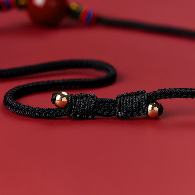 Collar con colgante de cadena con cuentas de cinabrio y Buddha Stones