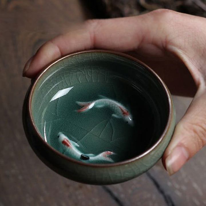 Taza de té de cerámica con forma de pez koi de colores y Buddha Stones - image 6