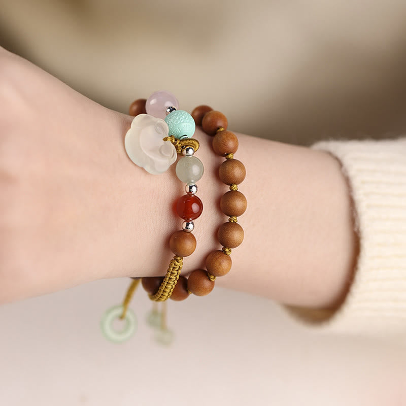 Pulsera relajante de doble vuelta con dije de hebilla de paz y calcedonia de sándalo verde con Buddha Stones