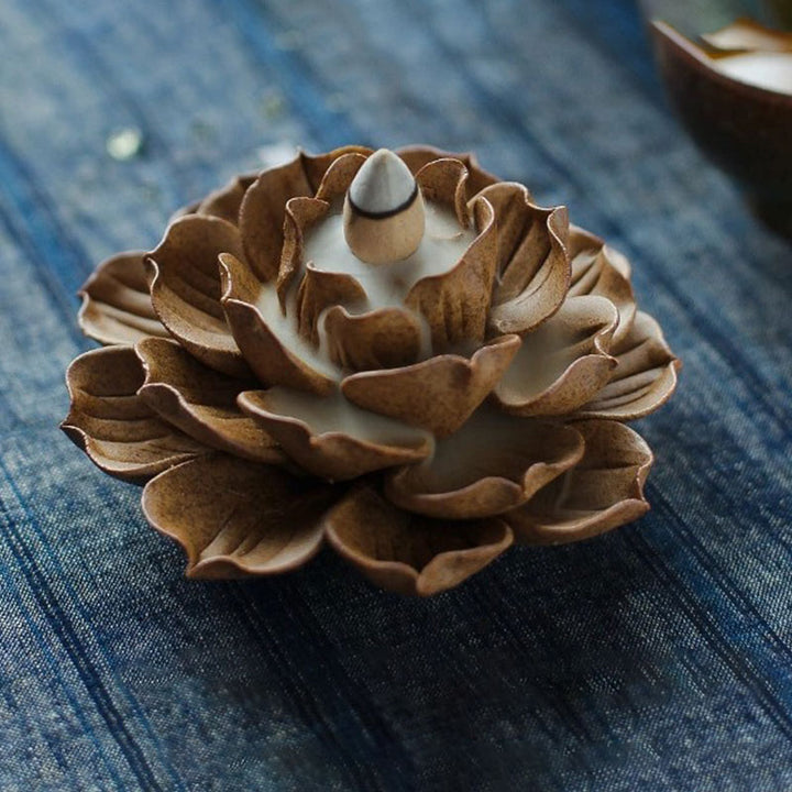 Quemador de incienso de meditación de loto con reflujo tibetano de Buddha Stones