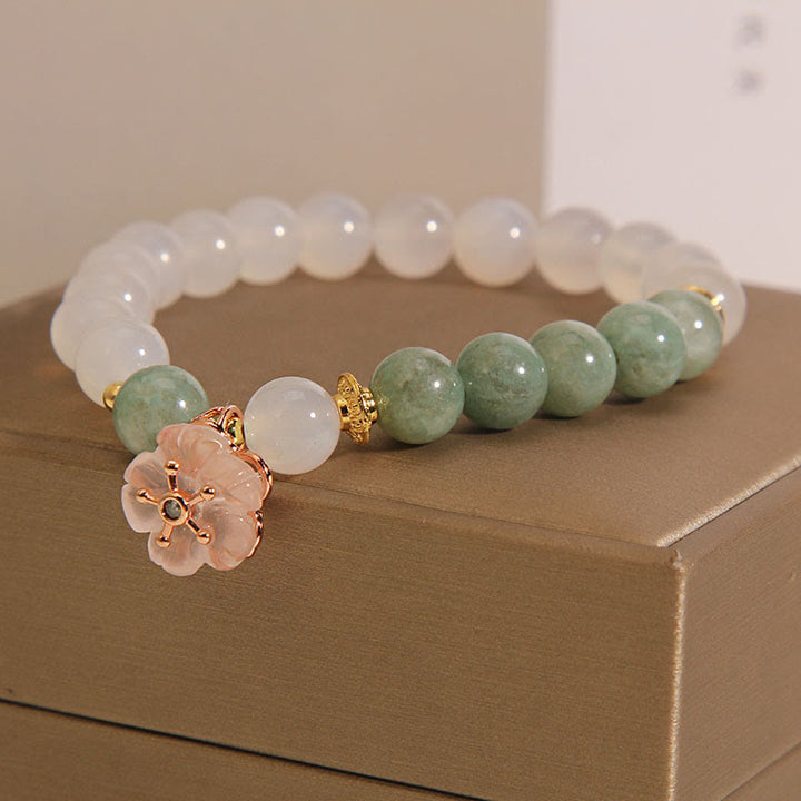 Pulsera de protección de la suerte con dije de flor de jade de ágata blanca con Buddha Stones
