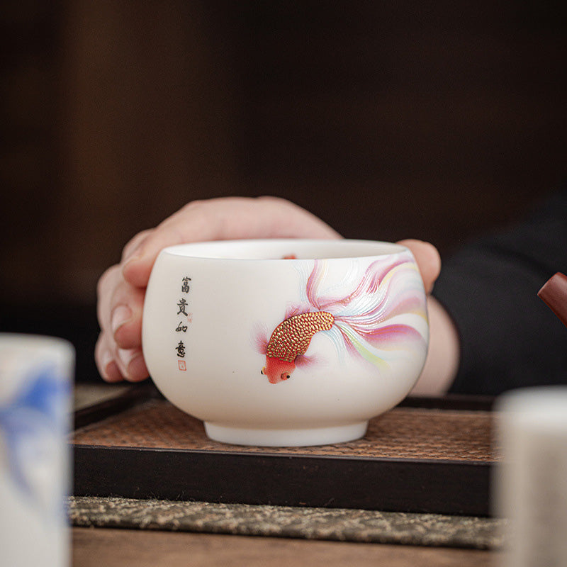 Taza de té de cerámica de porcelana blanca, pez Koi, Buddha Stones, taza de té de Kung Fu