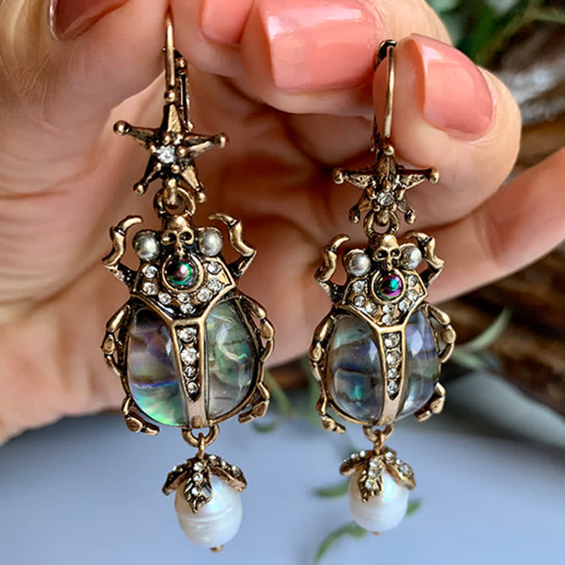 Pendientes colgantes con forma de calavera y escarabajo, estilo vintage, con perlas de cristal y escarabajo