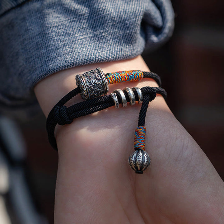 Pulsera de doble envoltura con amuleto tallado Om Mani Padme Hum tibetano con Buddha Stones