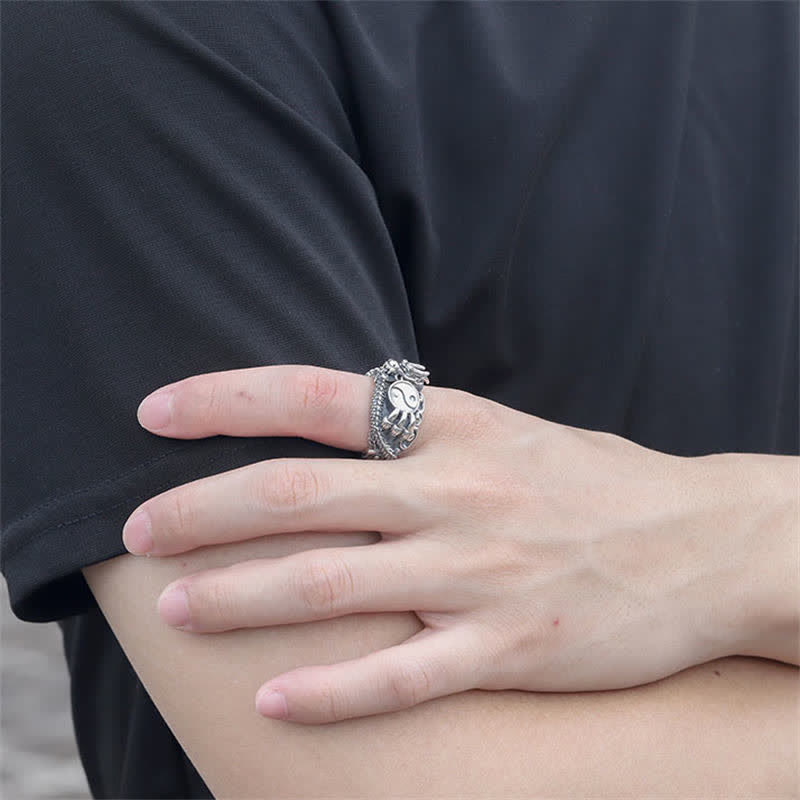 Anillo de éxito de protección Dragon Paw Yin Yang