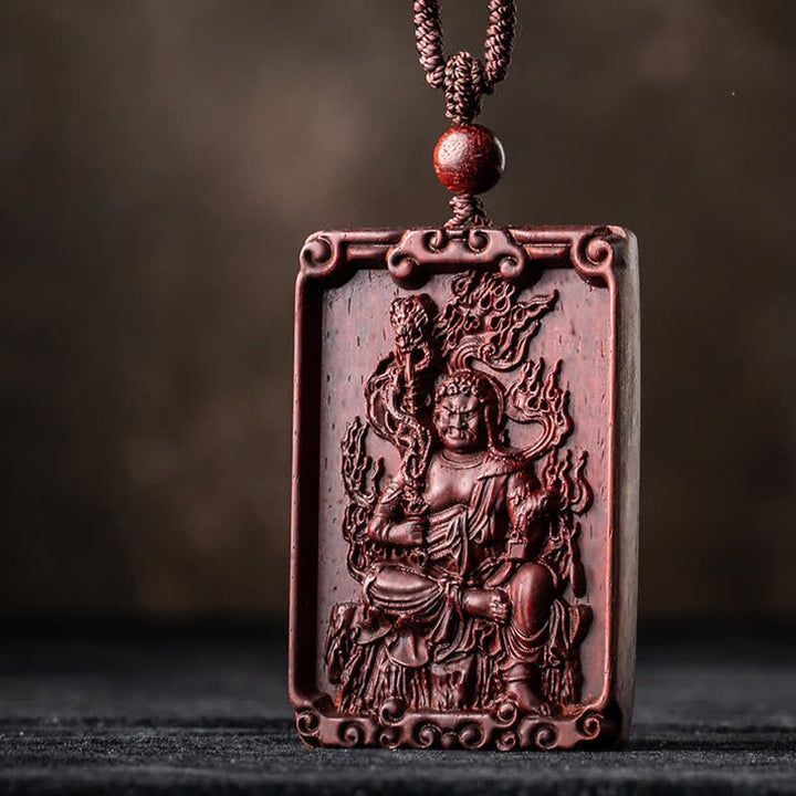 Colgante de collar de protección de sándalo rojo de hoja pequeña de Buda natal del zodiaco chino