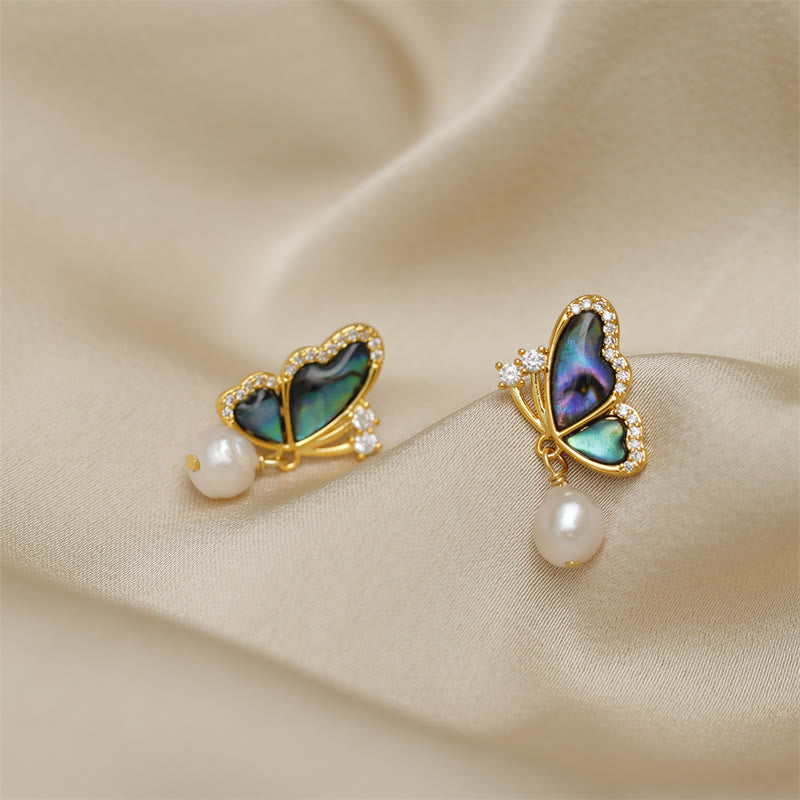 Pendientes De Botón De Amor De Mariposa Con Perlas De Cobre Chapados En Oro De 18 Quilates De Buddha Stones