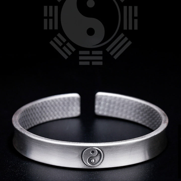 Pulsera de armonía de equilibrio de nubes propicias Yin Yang de plata de ley 999 con Buddha Stones