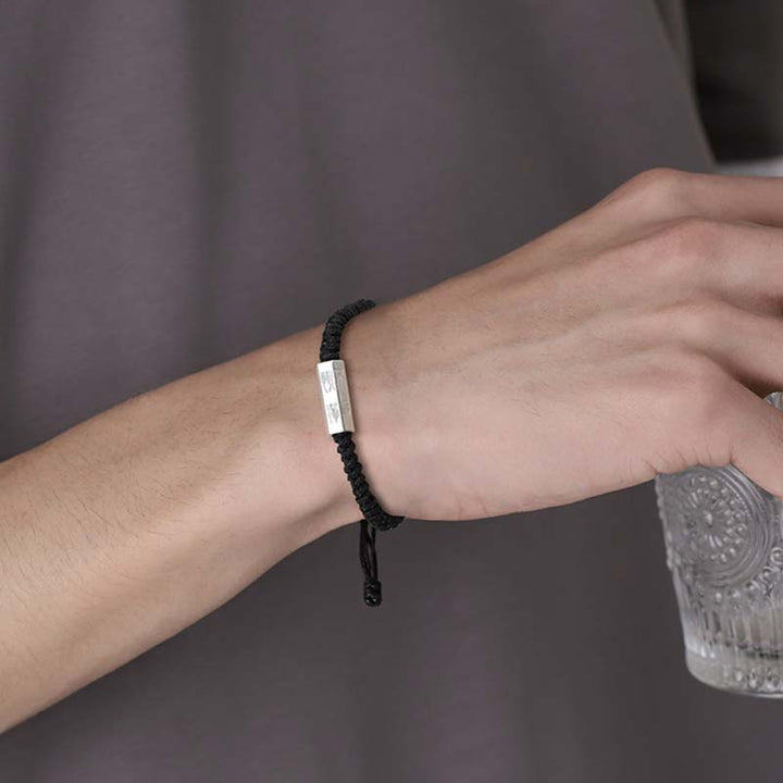 Pulsera de hilo de bendición con grabado de letras de plata de ley 925 con Buddha Stones