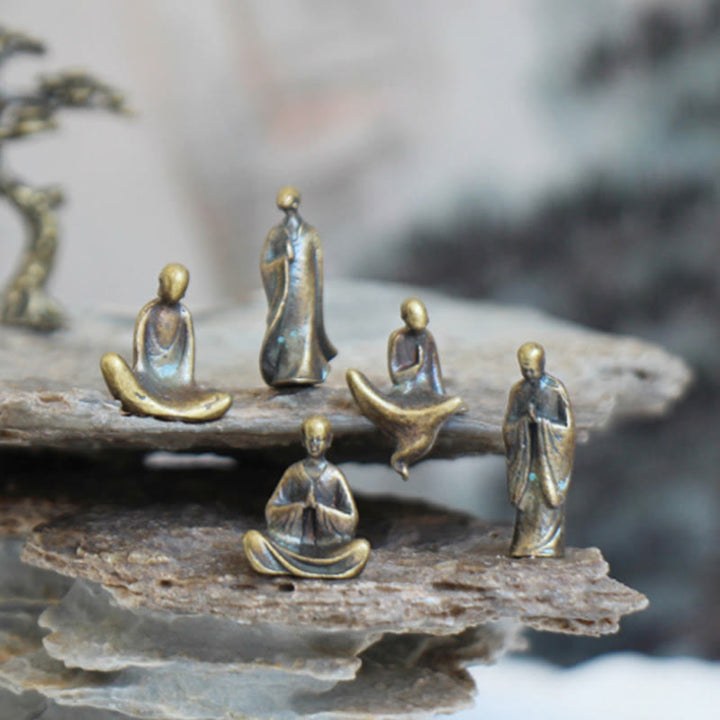 Buddha Stones Mini meditación Buda Metal monje serenidad decoración del hogar