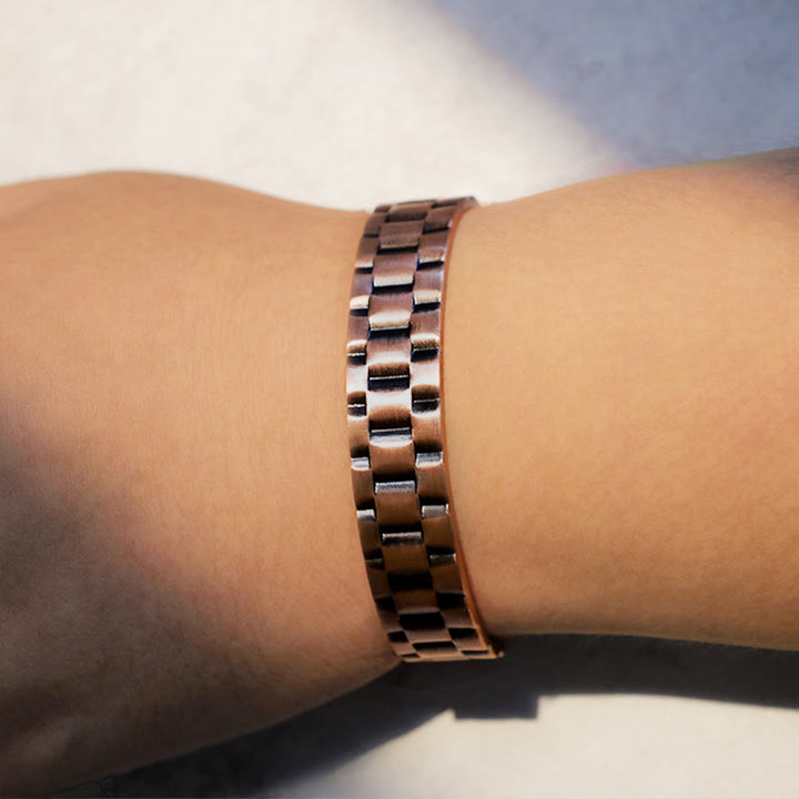 Brazalete de equilibrio de cobre vintage con Buddha Stones