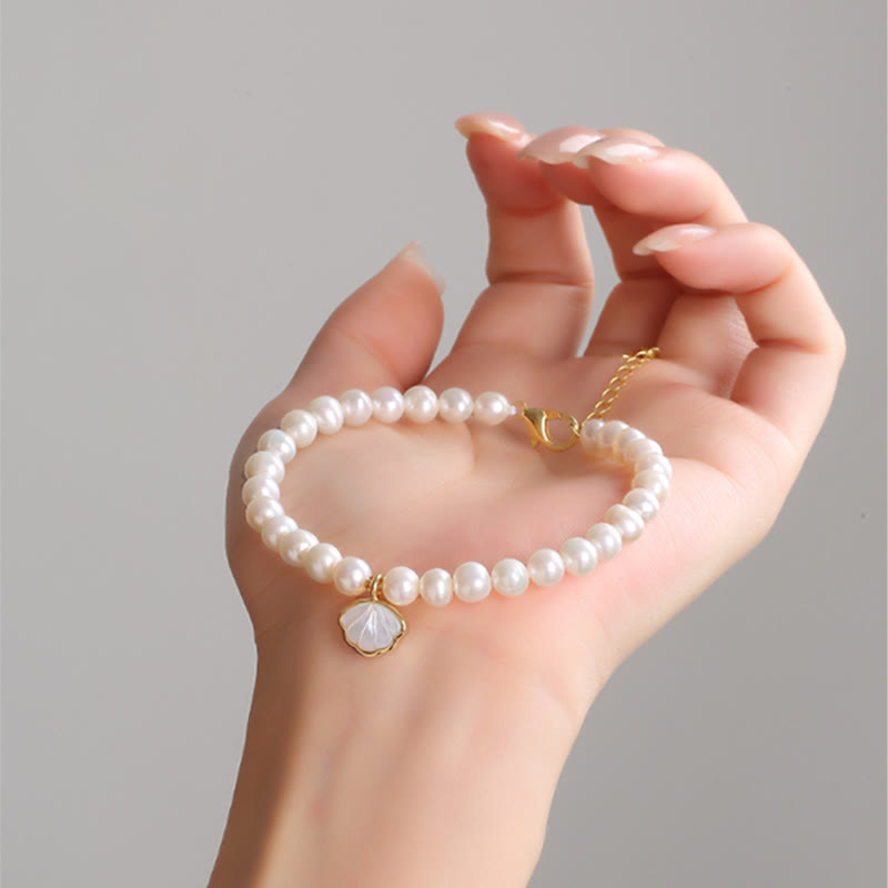 Pulsera de cuentas con dije de concha de cristal y perlas naturales chapadas en oro de 14 quilates con Buddha Stones
