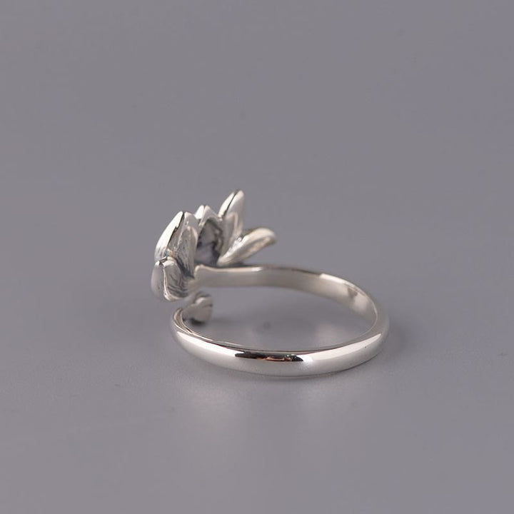 Anillo ajustable de flor de loto de plata de ley 925 con Buddha Stones