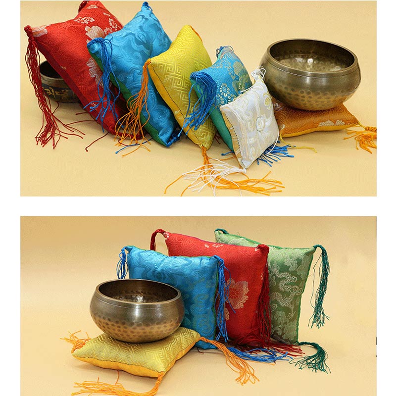 Decoración de cojín de cuenco tibetano con decoración de borlas