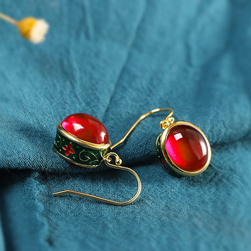 Pendientes colgantes con forma de gancho de confianza de corindón rojo redondo con Buddha Stones