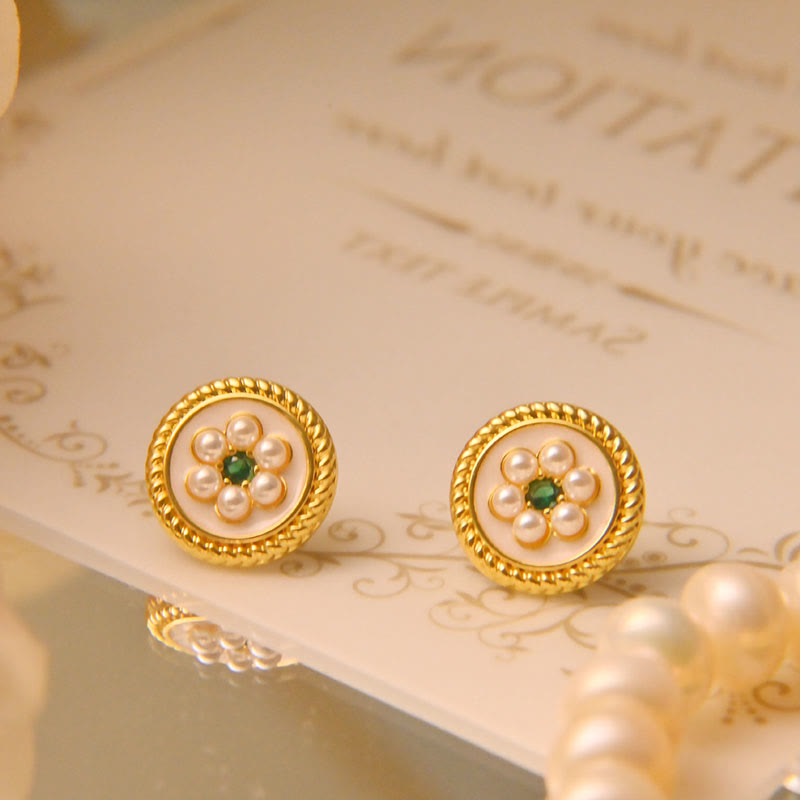 Pendientes de la suerte con flores esmaltadas y Buddha Stones