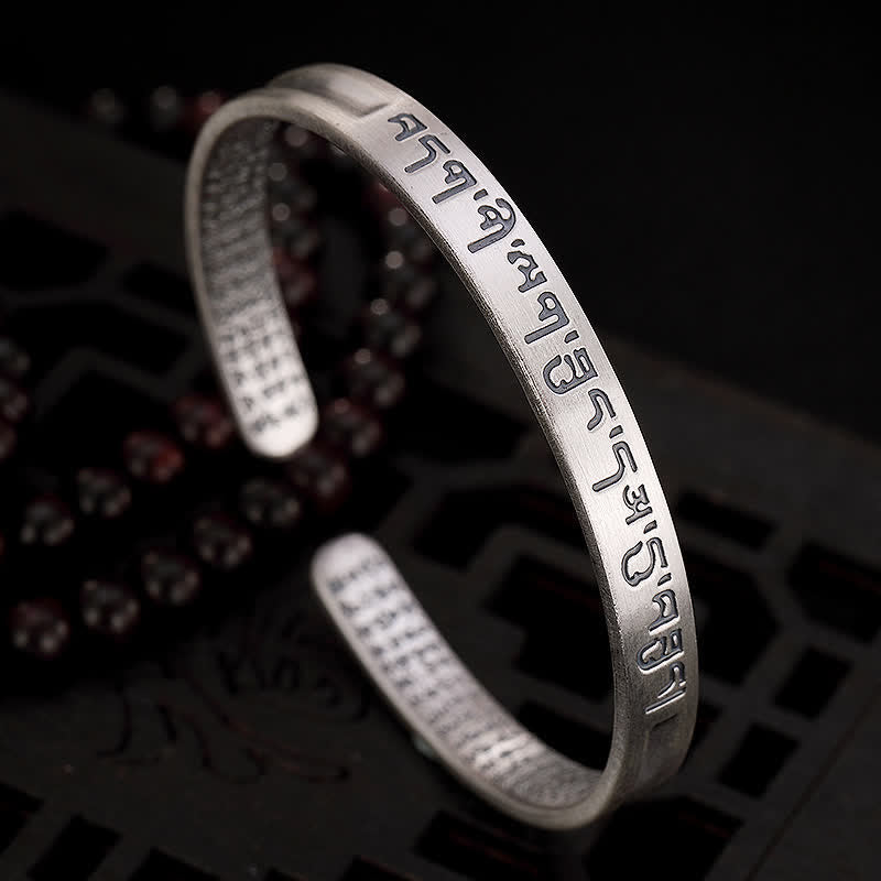Pulsera de protección Sutra de corazón con seis palabras verdaderas de plata de ley 999 con Buddha Stones