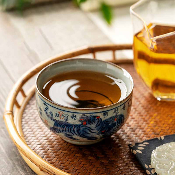 Buddha Stones Jingdezhen pintado a mano lindo tigre taza de té de cerámica Kung Fu taza de té tazón 140ml