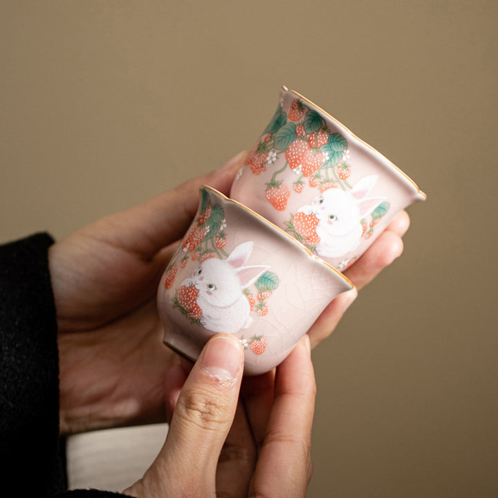 Taza de té de cerámica con diseño de flor de conejo y fresa, Buddha Stones, taza de té de Kung Fu, 55ml