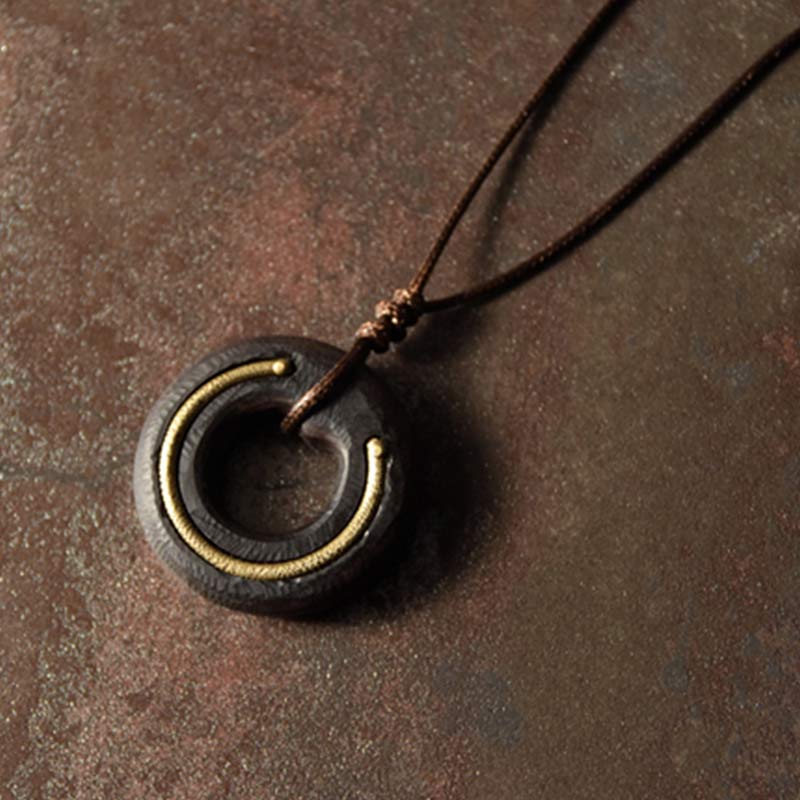 Collar con colgante de madera de ébano con círculo zen y Buddha Stones - image 2