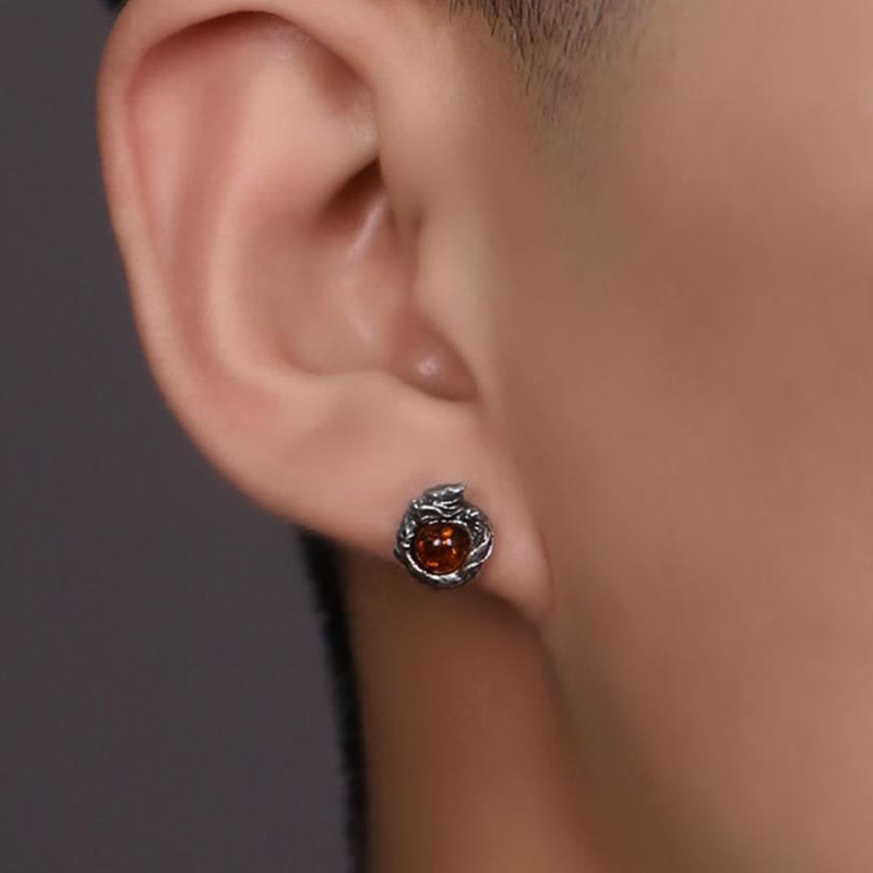 Pendientes de tuerca de plata de ley 925 con Buddha Stones, dragón de ámbar natural, protección del éxito