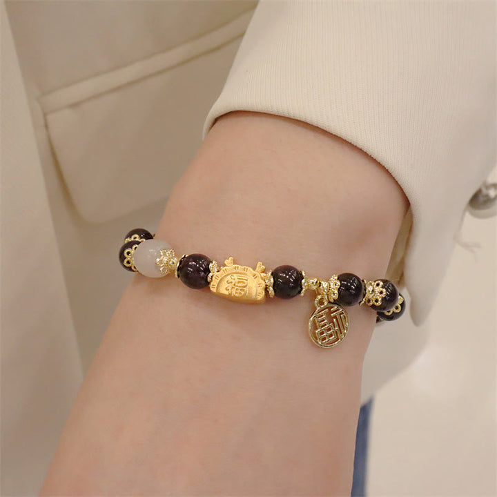 Buddha Stones Año del Dragón Ágata roja Cuarzo fresa Obsidiana negra Jade Granate Perla Cinabrio Bola de masa Dragón Suerte Fu Pulsera con personajes