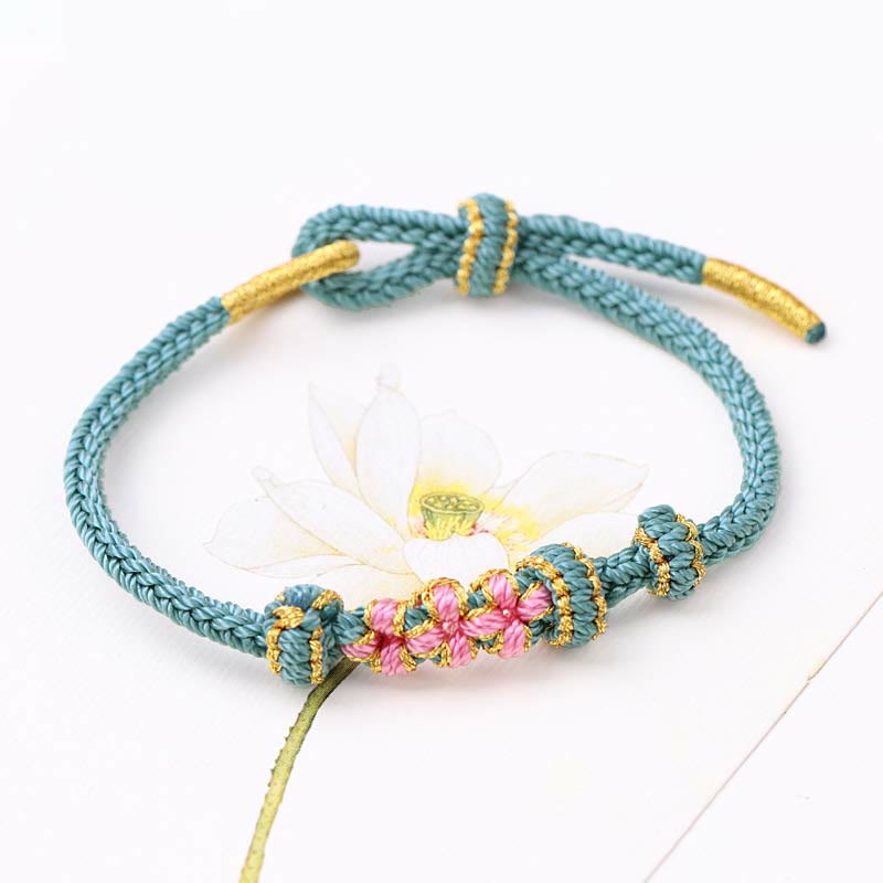Pulsera de cuerda trenzada de ocho hebras de la suerte con tres flores de melocotón hechas a mano con Buddha Stones