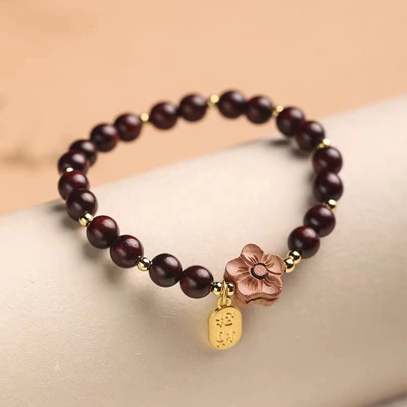Buddha Stones Sándalo Natural Flor de Melocotón Hoja Pequeña Sándalo Rojo Ruyi Charm Pulsera de Protección