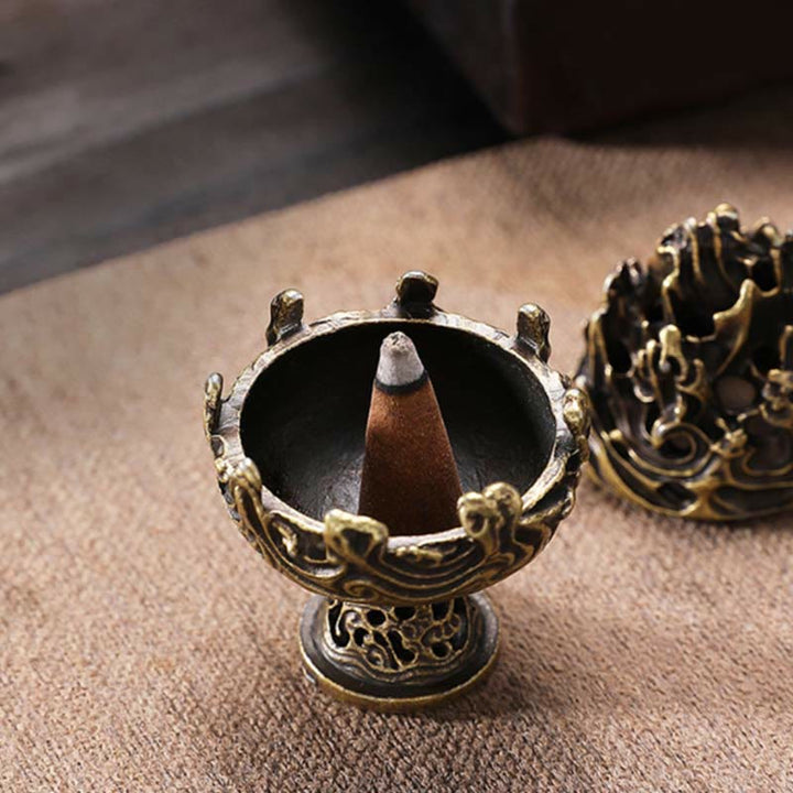 Quemador de incienso tibetano de aleación de cobre para meditación con patrón de montaña Mini