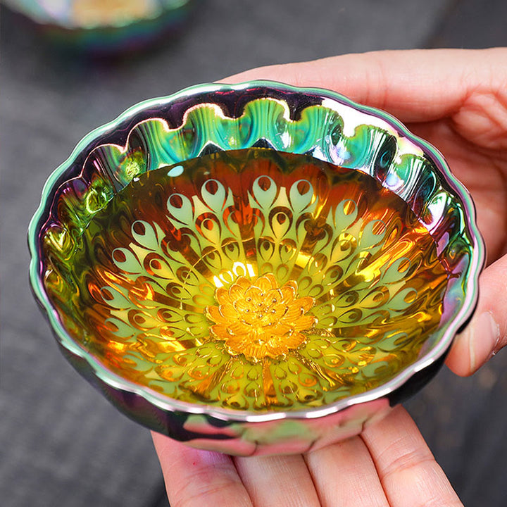 Taza de té de cerámica china Jianzhan colorida con diseño de pavo real vívido con incrustaciones de loto y Buddha Stones , taza de té de kung fu