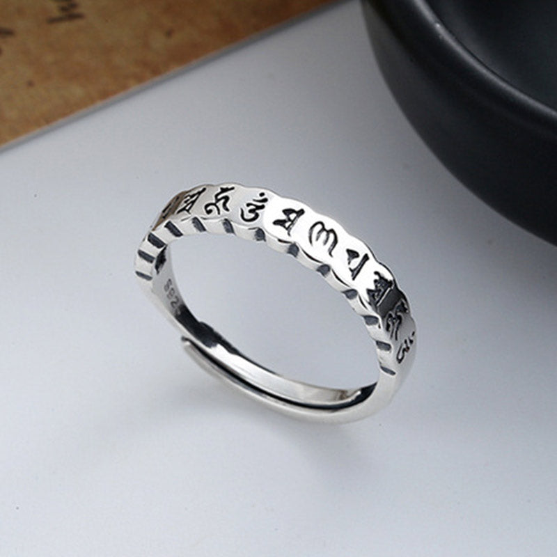 Anillo de sabiduría tranquila con seis palabras verdaderas de plata de ley 925 con Buddha Stones