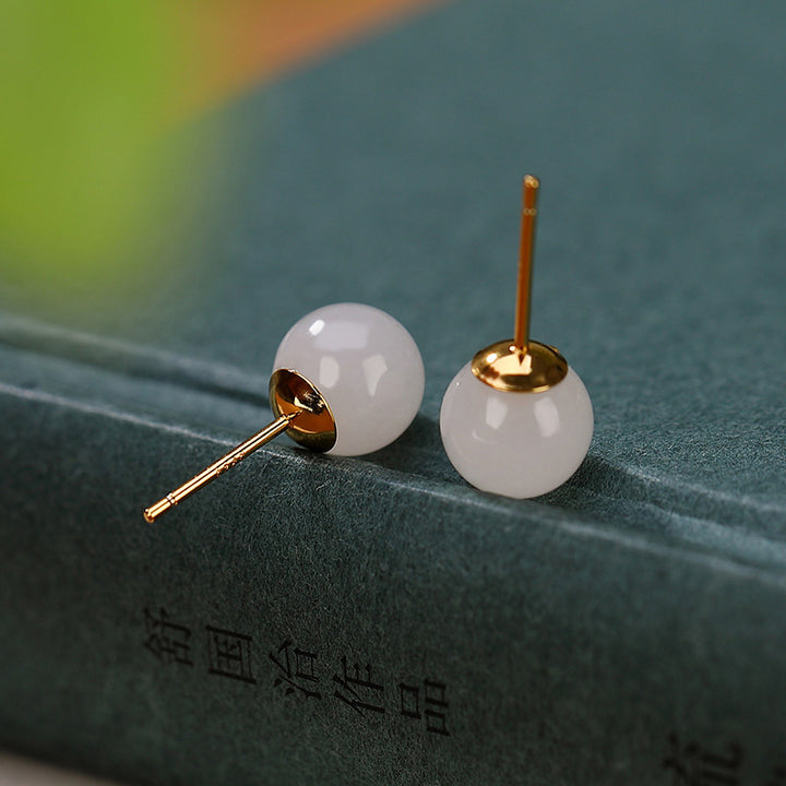 Pendientes de tuerca con bendición de jade blanco redondo de plata de ley 925 con Buddha Stones