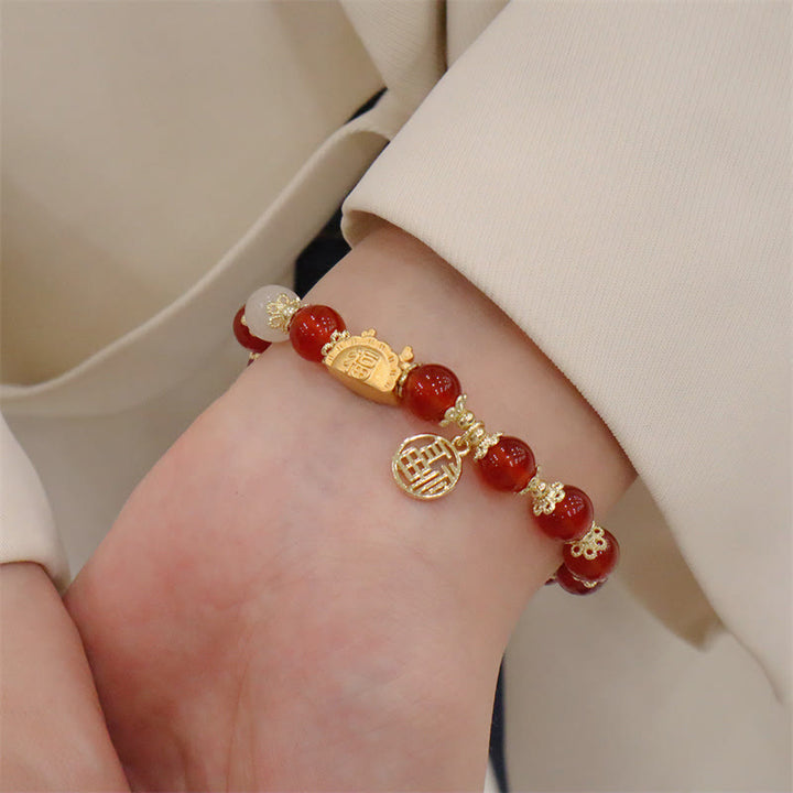 Buddha Stones Año del Dragón Ágata roja Cuarzo fresa Obsidiana negra Jade Granate Perla Cinabrio Bola de masa Dragón Suerte Fu Pulsera con personajes